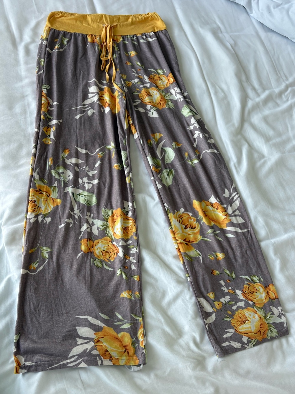 Women's Floral Wide-Leg Pajama Pants in Gray and Yellow
